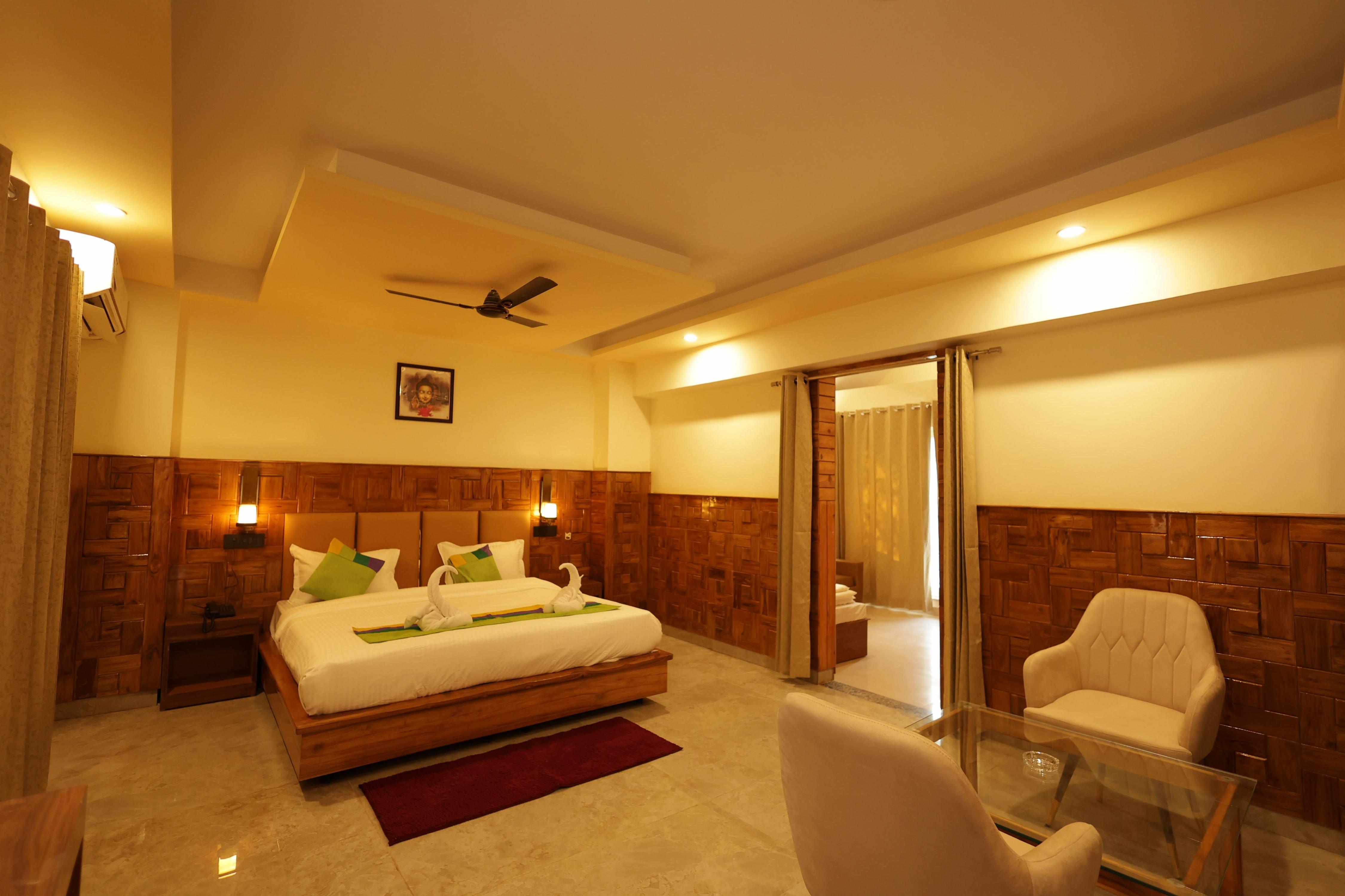 The Lily Hotel - Tap to explore photos