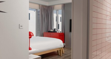 Radisson RED Hotel, Dubai Silicon Oasis Room Type - Premium Room - Courtyard View