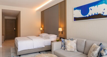 Hyatt Regency Kotor Bay Resort Room Type - 1 KING BED SEA VIEW WITH POOL PREMIUM Hyatt Regency Kotor Bay Resort Room Type - 1 KING BED SEA VIEW WITH POOL PREMIUM
