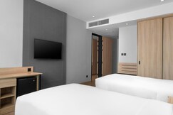 Holiday Inn & Suites Siracha Laemchabang