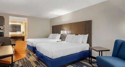 Best Western Of Clewiston Room Type - 2 Queen Beds, High Speed Internet Access, Non-Smoking, Microwave, Refrigerator, Coffee Maker, Full B Best Western Of Clewiston Room Type - 2 Queen Beds, High Speed Internet Access, Non-Smoking, Microwave, Refrigerator, Coffee Maker, Full B