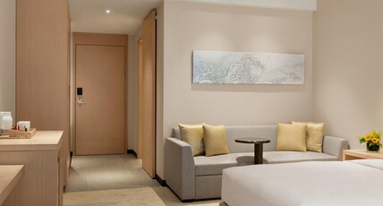 Hyatt Place Chengdu Pebble Walk Room Type - Two Twin Bedswith sofa bed
