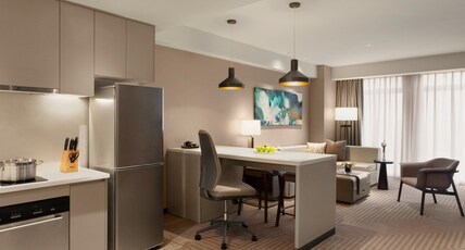 Hyatt House Chengdu Pebble Walk Room Type - Kitchen Suite King Bed - with sofa bed
