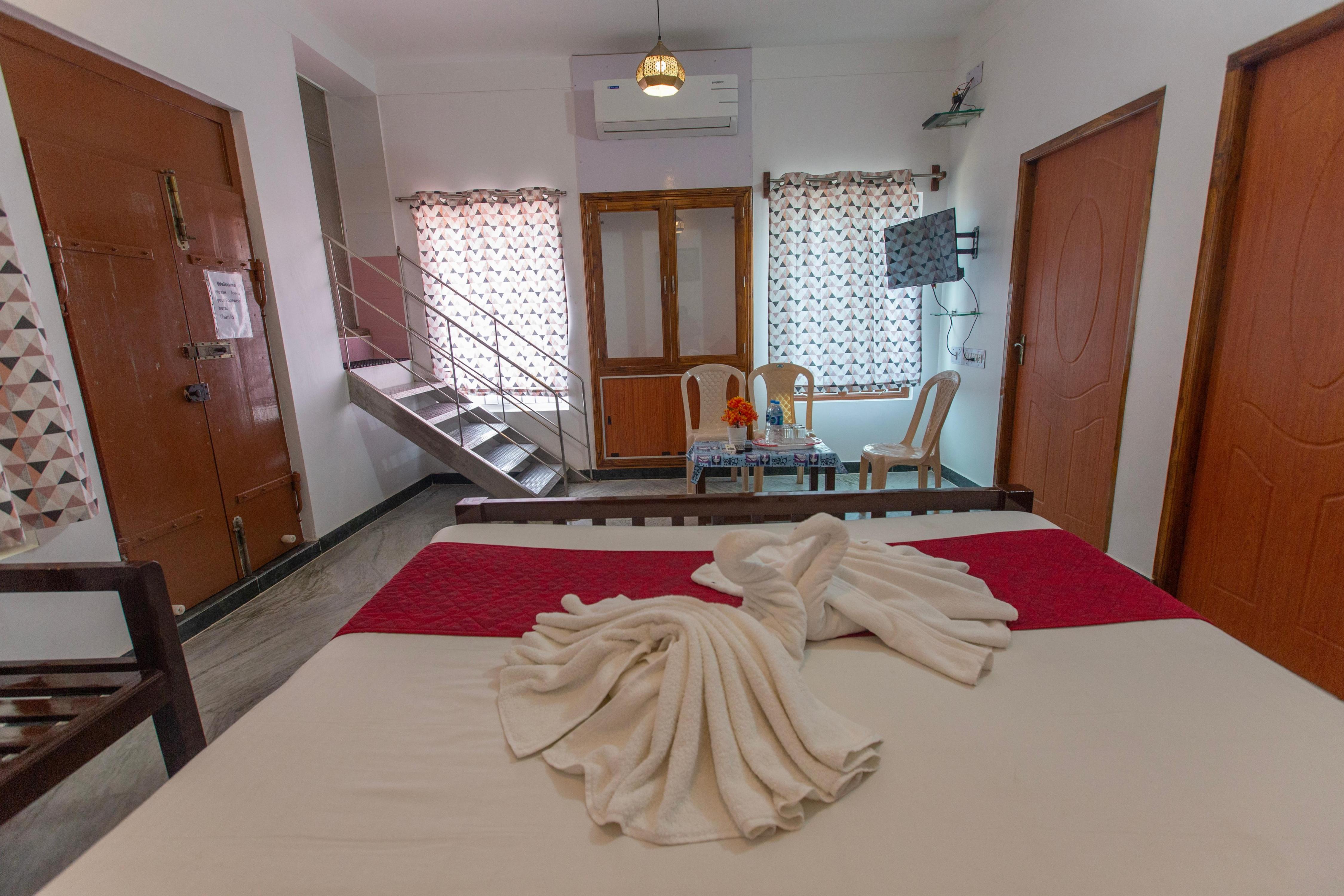 Sunflower Villa | Rooms & Caretaker Room Type - Orchid Suite Room with Interconnected Room - 2 Bed Rooms