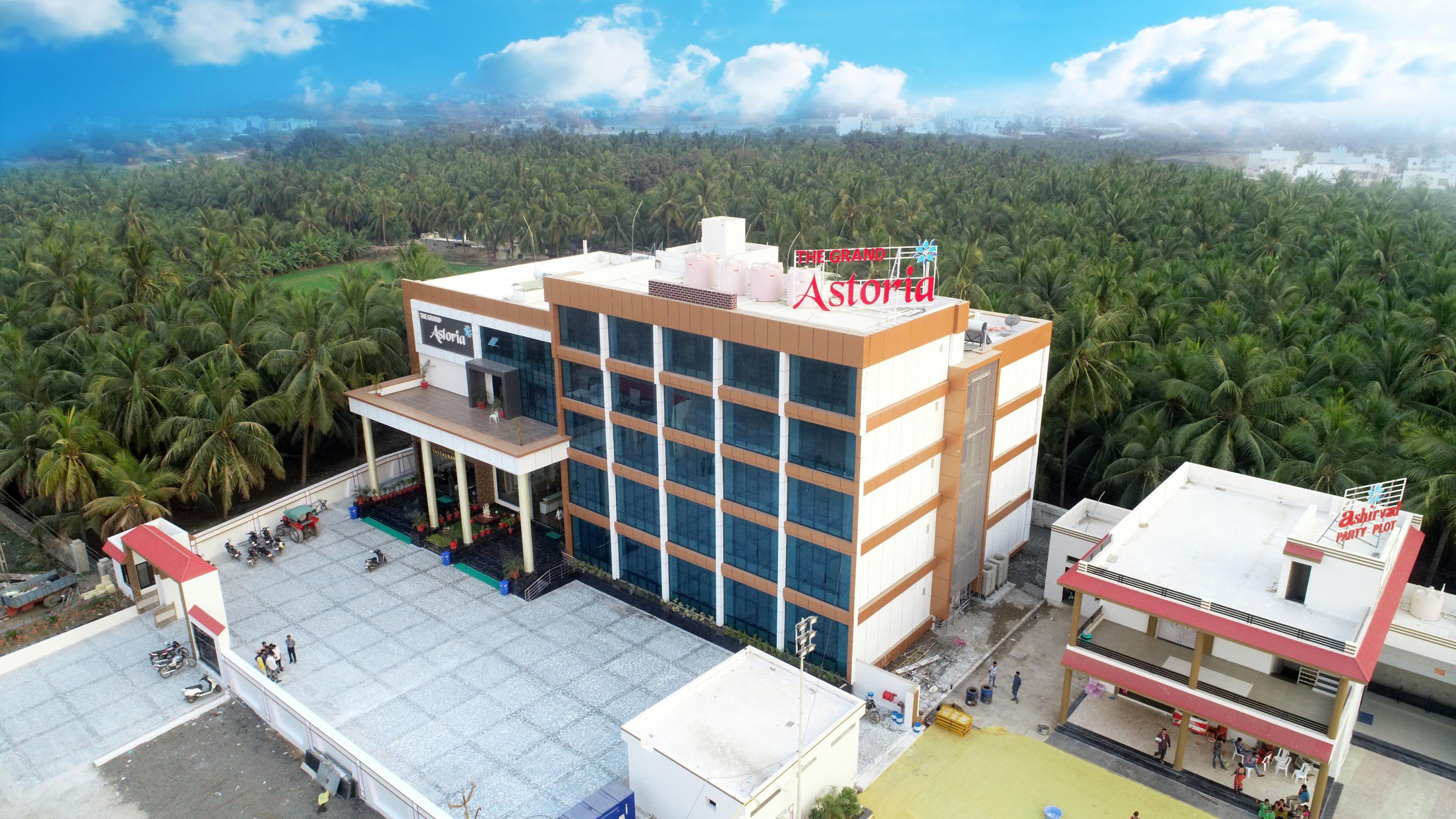 The Grand Astoria Somnath By Shivalaya Darshanam