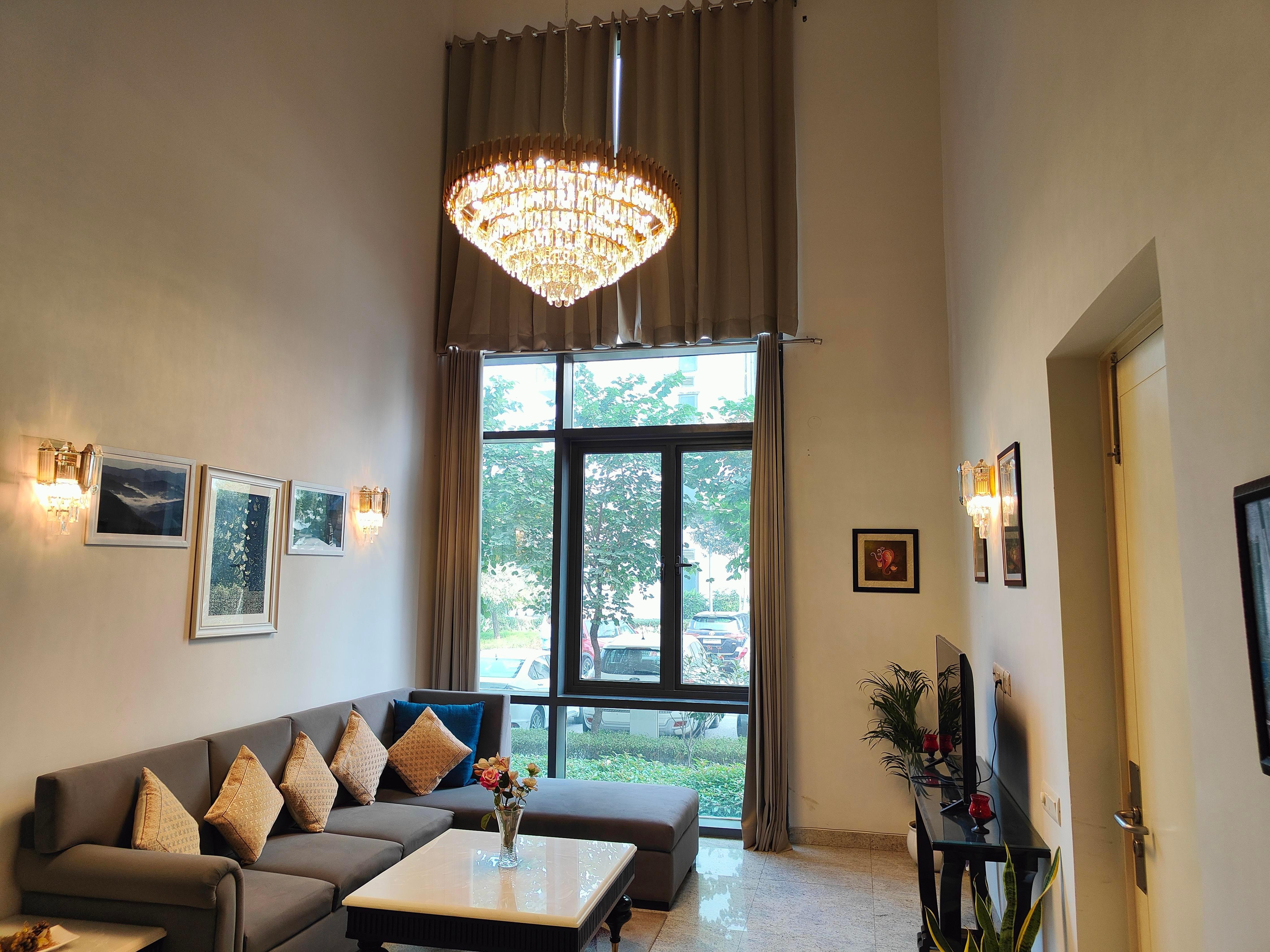 Stylish 2BHK G.F. Apartment near Golf Course Road, Gurgaon - Tap to explore photos