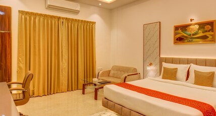 FOUR SEASONS RESORTS Room Type - Super Deluxe Room With Jacuzzi and Balcony