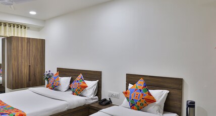 Hotel Nice Room Type - Deluxe Non Ac (UNMARRIED COUPLE NOT ALLOWED) Triple Bed