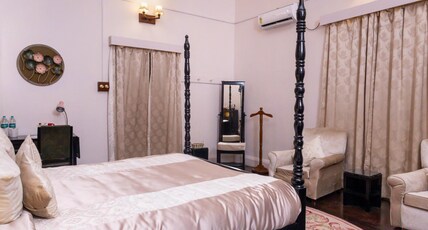 The Baradighi Bungalow - A Heritage tea resort Room Type - Junior Heritage Suite ( Enjoy Hi-Tea with Cookies) The Baradighi Bungalow - A Heritage tea resort Room Type - Junior Heritage Suite ( Enjoy Hi-Tea with Cookies)