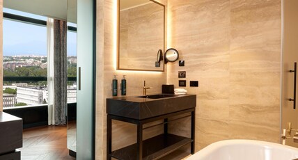 Hilton Rome Eur La Lama Room Type - KING ONE BED CORNER SUITE