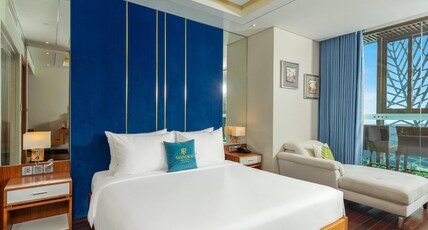 Mandila Beach Hotel Danang Room Type - Mandila Suite with Sea View