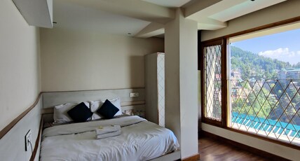 Hotel Midtown Malhotras Room Type - Deluxe Room with View
