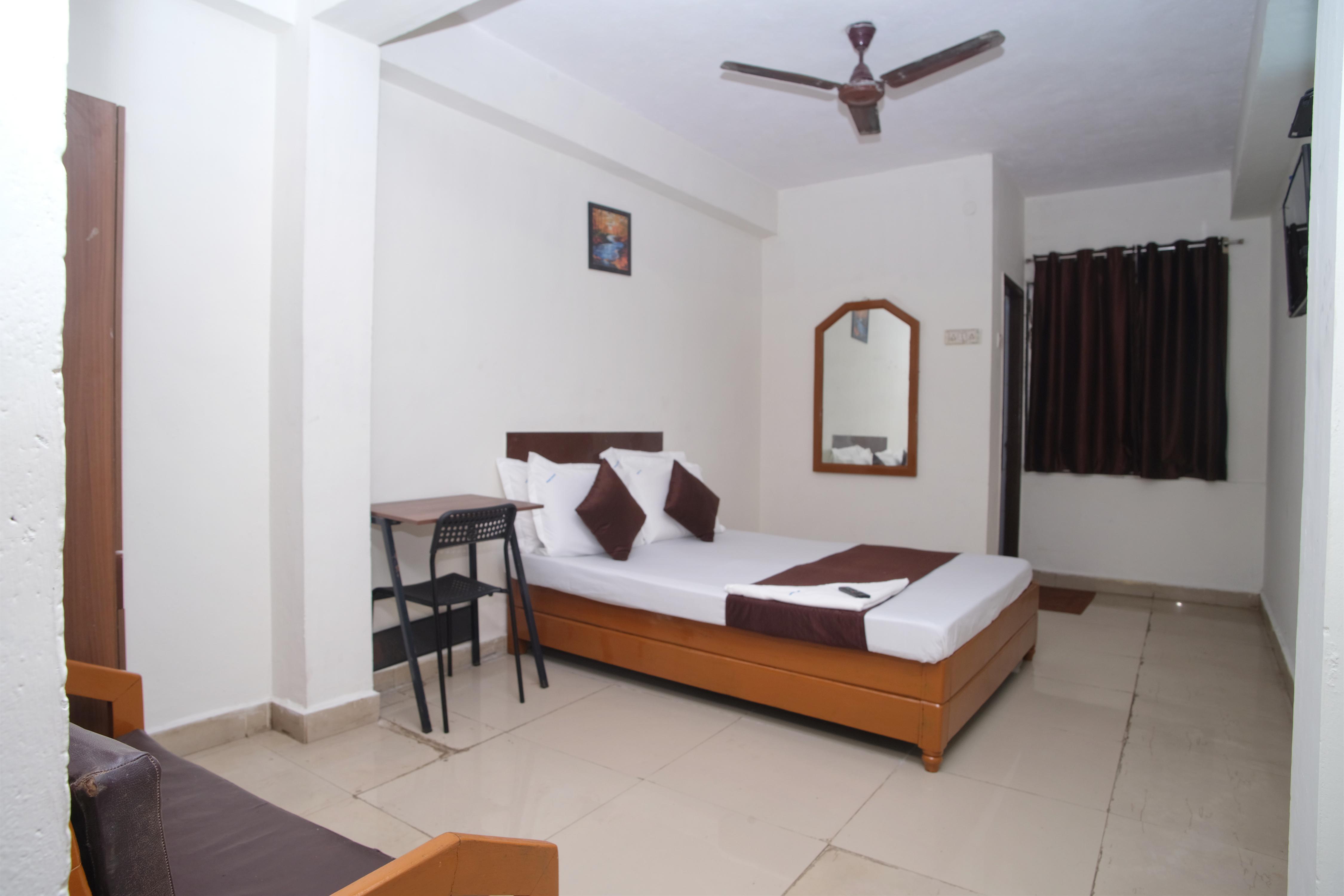 Ganesh Guest House - Tap to explore photos