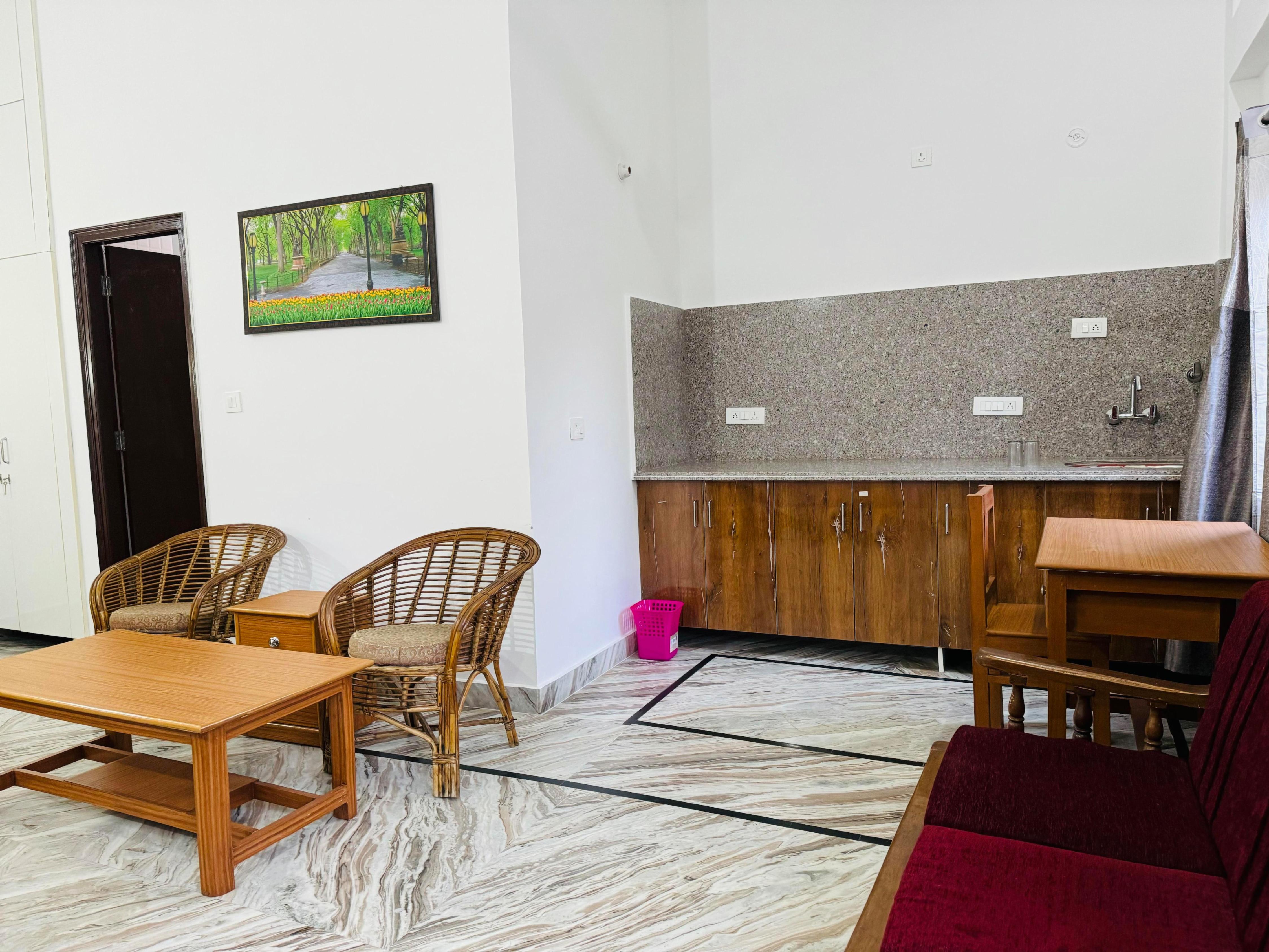 Nirupamratan Homestay Close by ISBT Room Type - Deluxe Room AC
