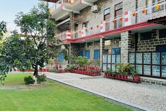 Nirupamratan Homestay Close by ISBT