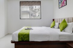 Hotel StayBird - Nest, Kharadi