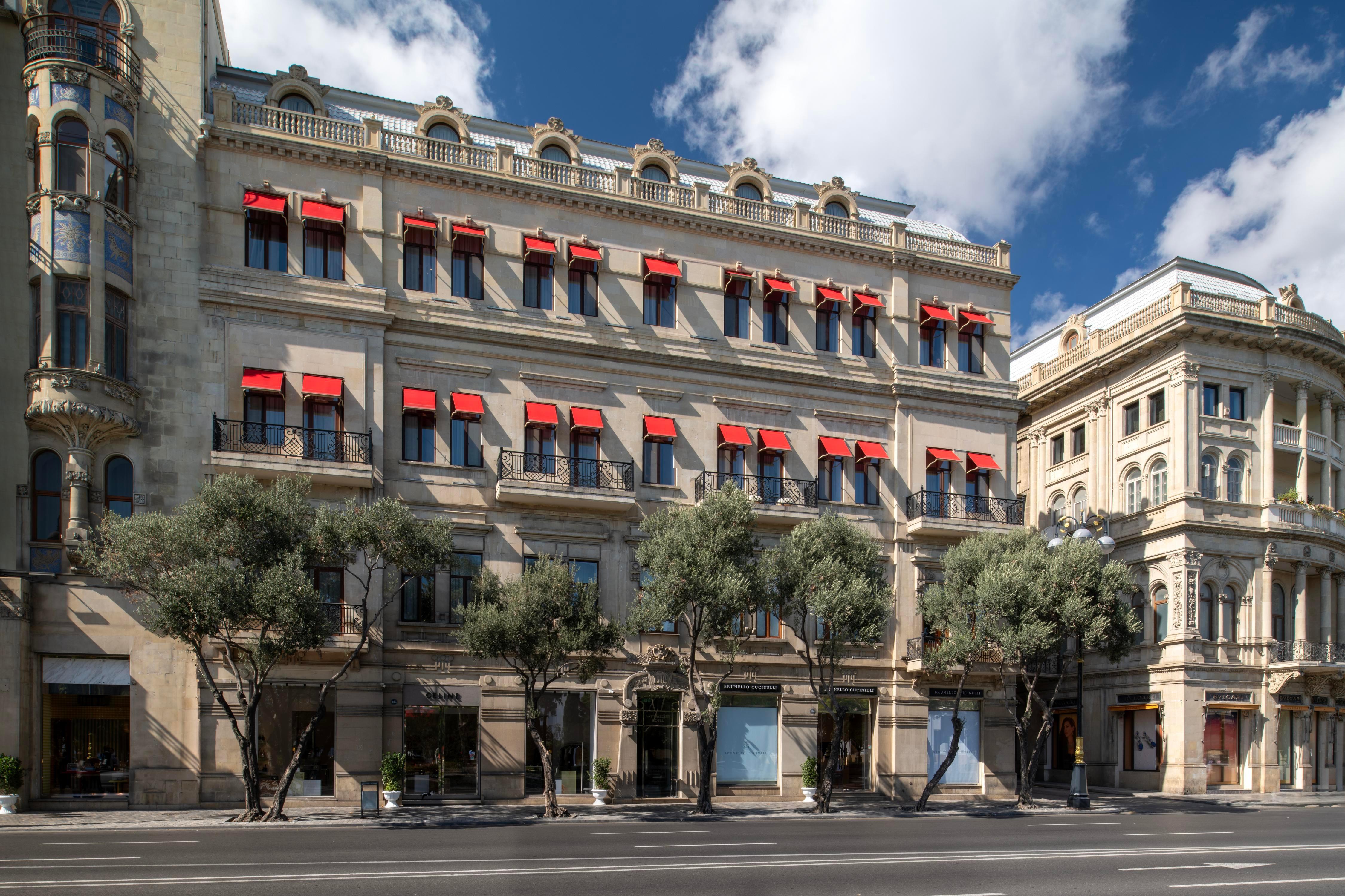 ART Gallery Hotel - Tap to explore photos