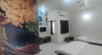 Hotel Mangalam Palace Room Type - Deluxe - Non Ac Rooms