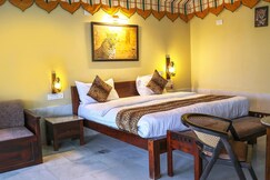 Jawai Bera Leopard Camp | Tents & Restaurant