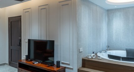 Zorba Bistro & Hotel Silver Ace Room Type - Suite With Jacuzzi