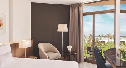 JA Beach Hotel, Dubai Room Type - Sea View Room with Private Beach and Splash Park