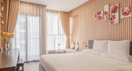 Emerald Bay Hotel and Spa Nha Trang Room Type - Senior Double Partial SeaView With Balcony Emerald Bay Hotel and Spa Nha Trang Room Type - Senior Double Partial SeaView With Balcony