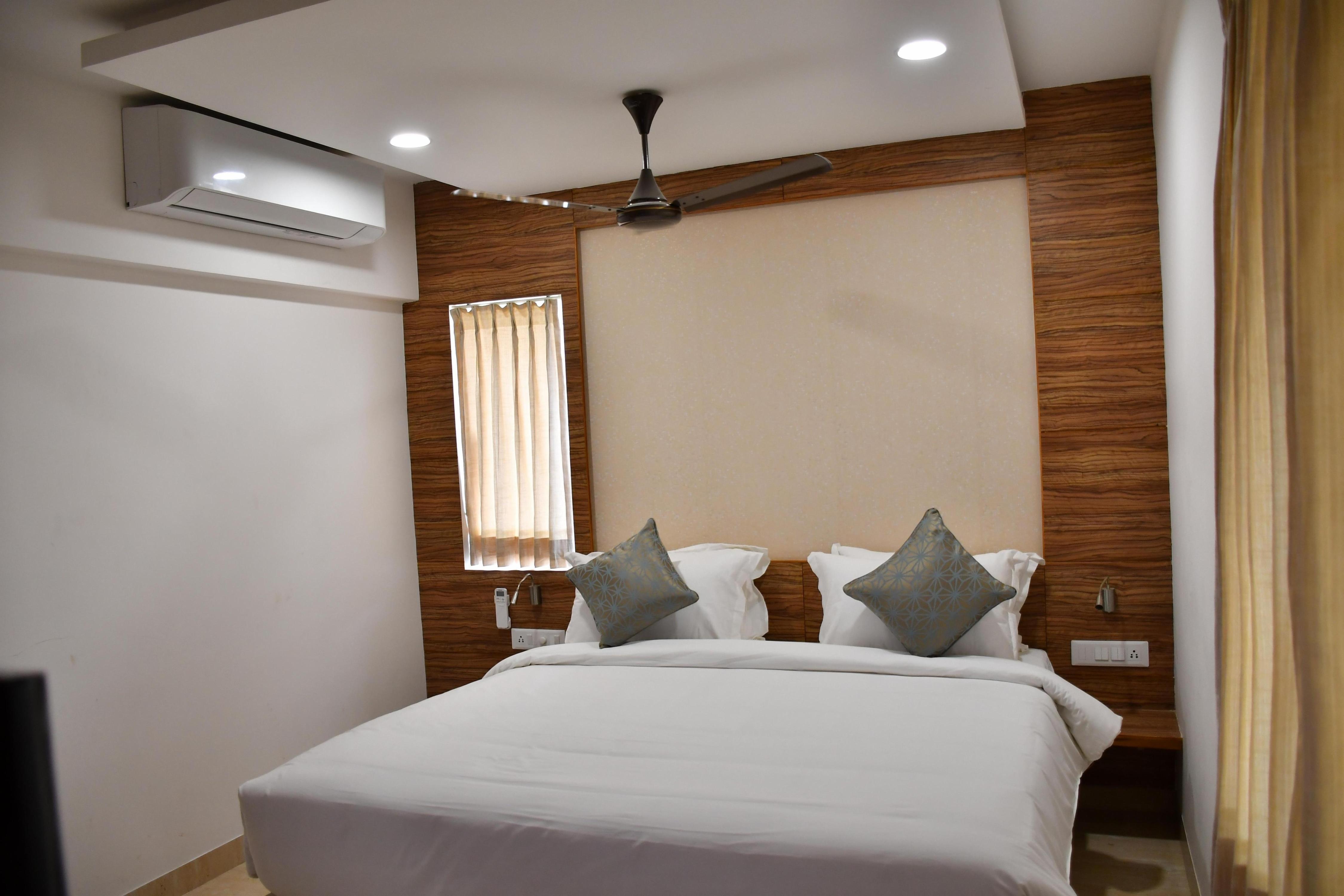 HOTEL ADHIKRISHNA ARCADE, ERODE Room Type - Master Suite AC