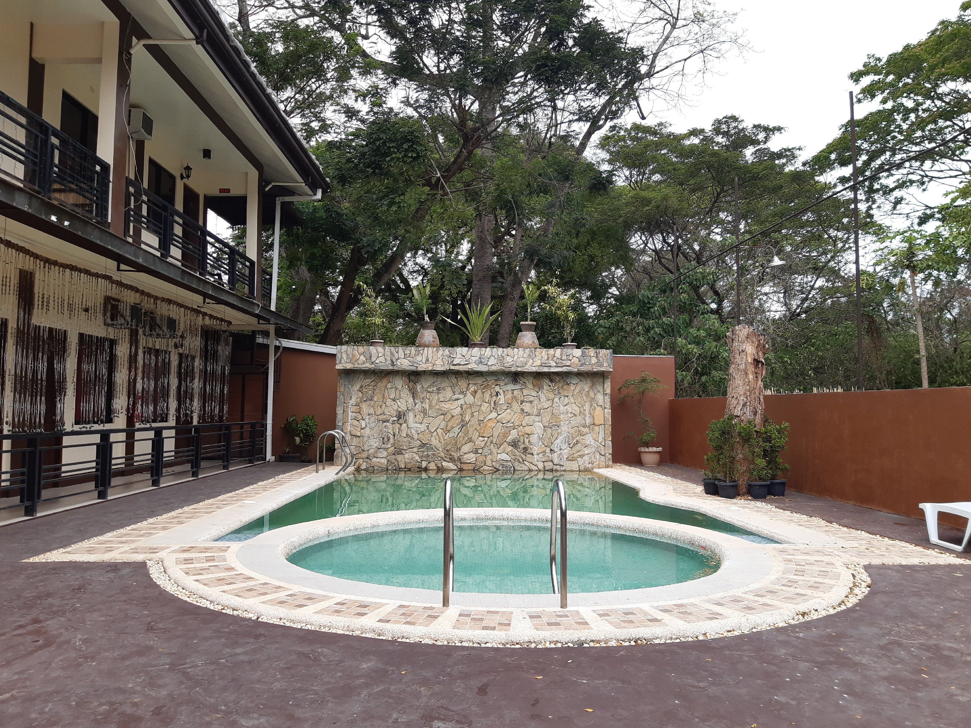 OYO 576 Diakopes Inn