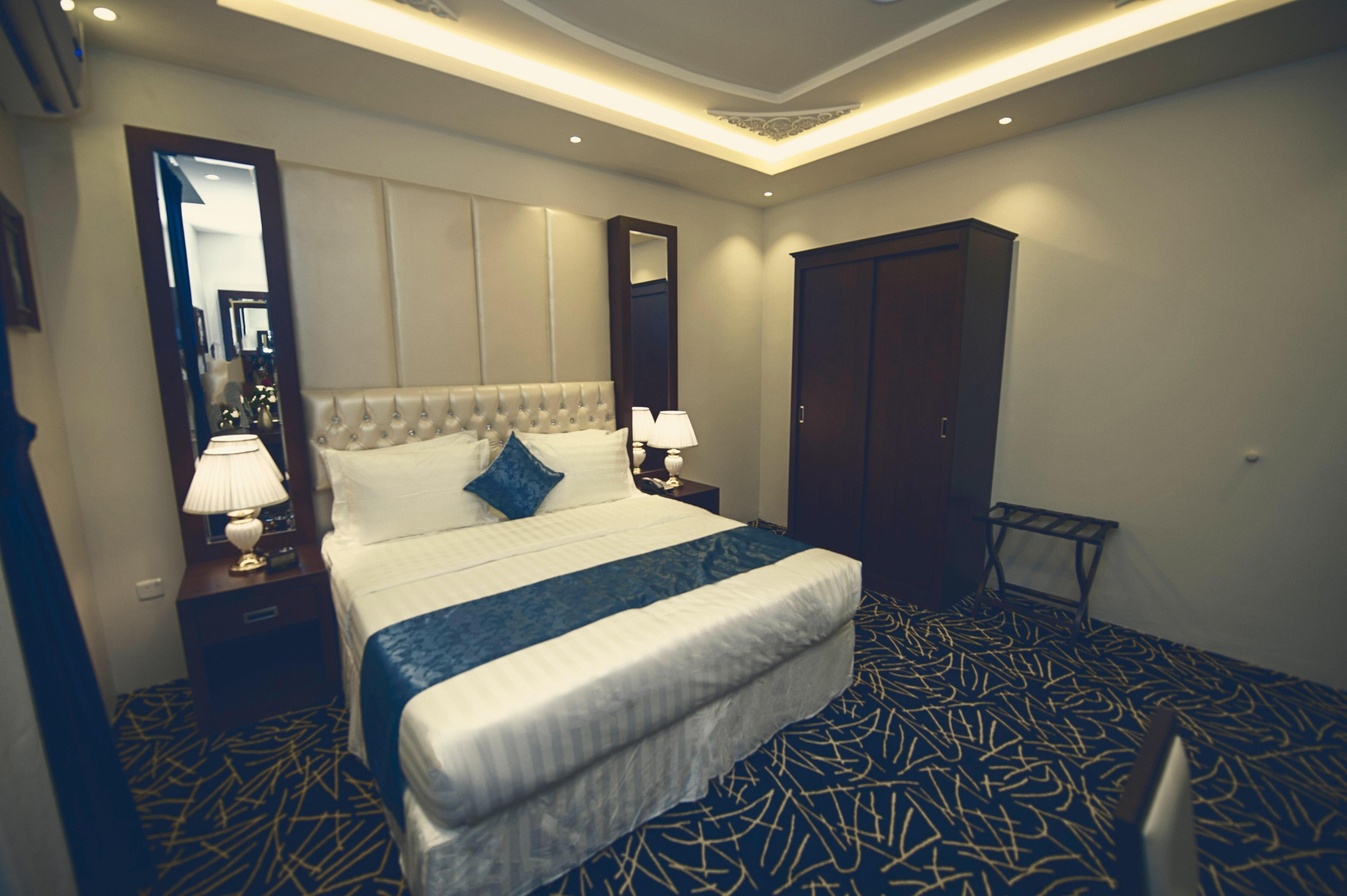 Rest Night Serviced Apartments Wadi Al Dawasir - Tap to explore photos