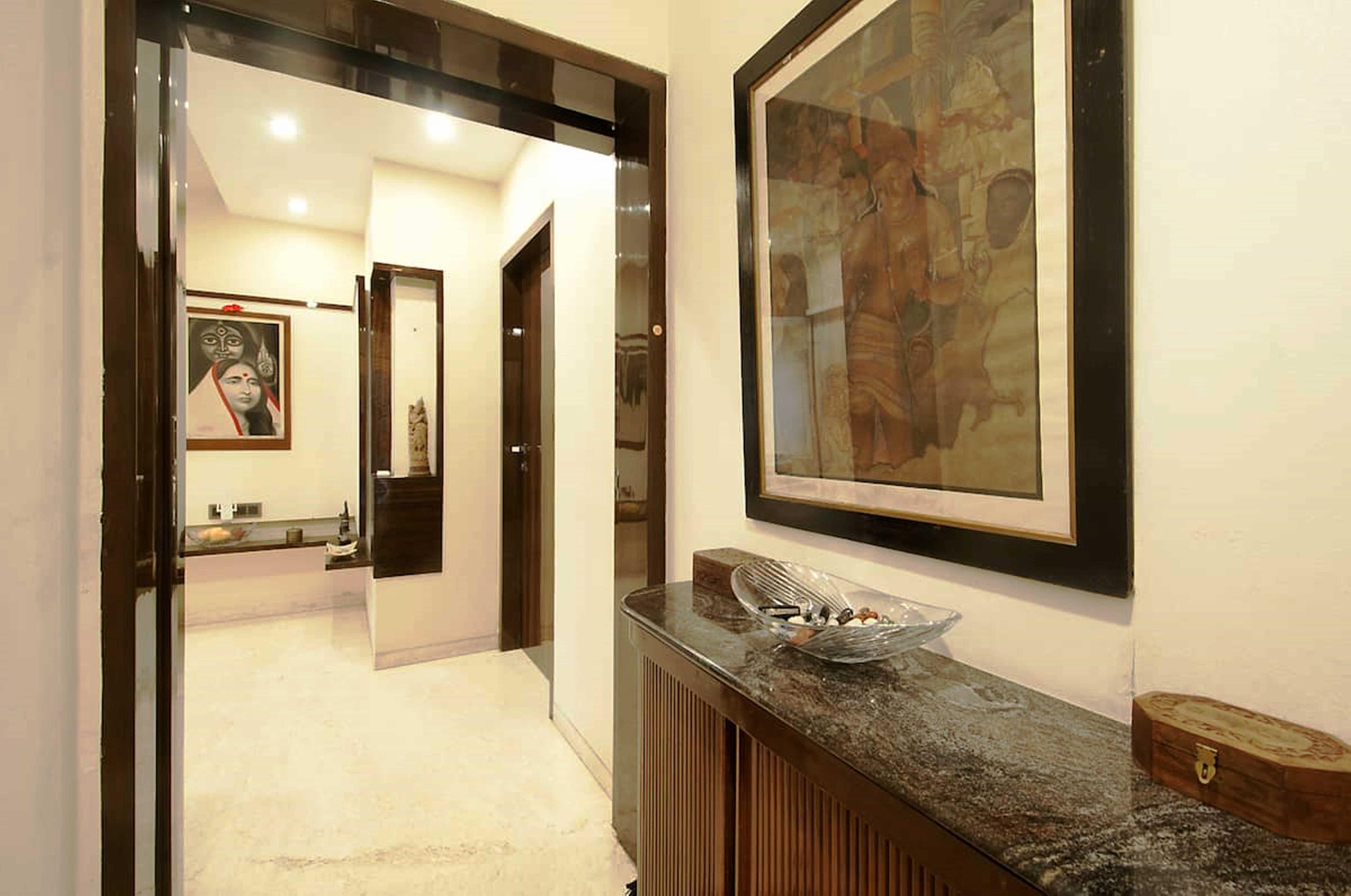 High end sanitized private room in 2BHK at Goregaon - Tap to explore photos