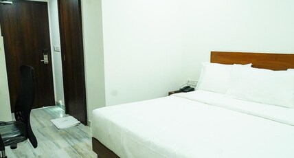 Welkin Hotel Room Type - Deluxe Room Kind Bed