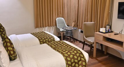 THE GALLERIA HOTEL Room Type - Standard Twin Bed Room