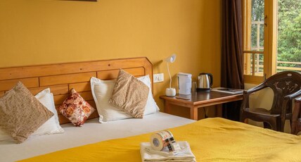 The Unmad Dharamkot  | Cafe | Stay | Coworking Room Type - Room With a Patio