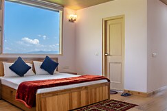 Anubhav Homestay | Valley-view Suite