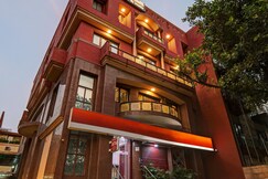 Hotel Veer Palace By Greysky - Near Bhikaji Cama Palace Delhi.