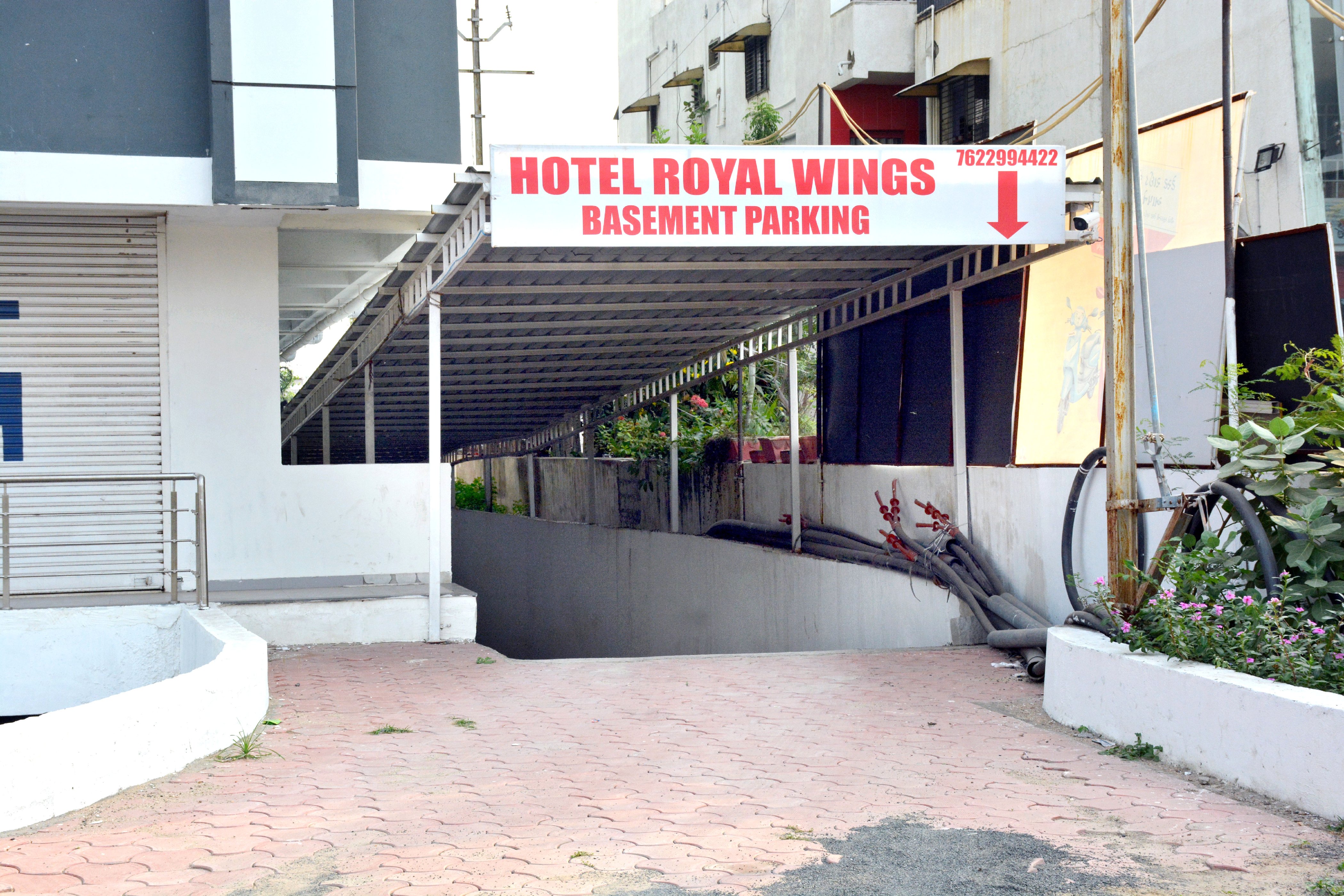 HOTEL ROYAL WINGS - Tap to explore photos