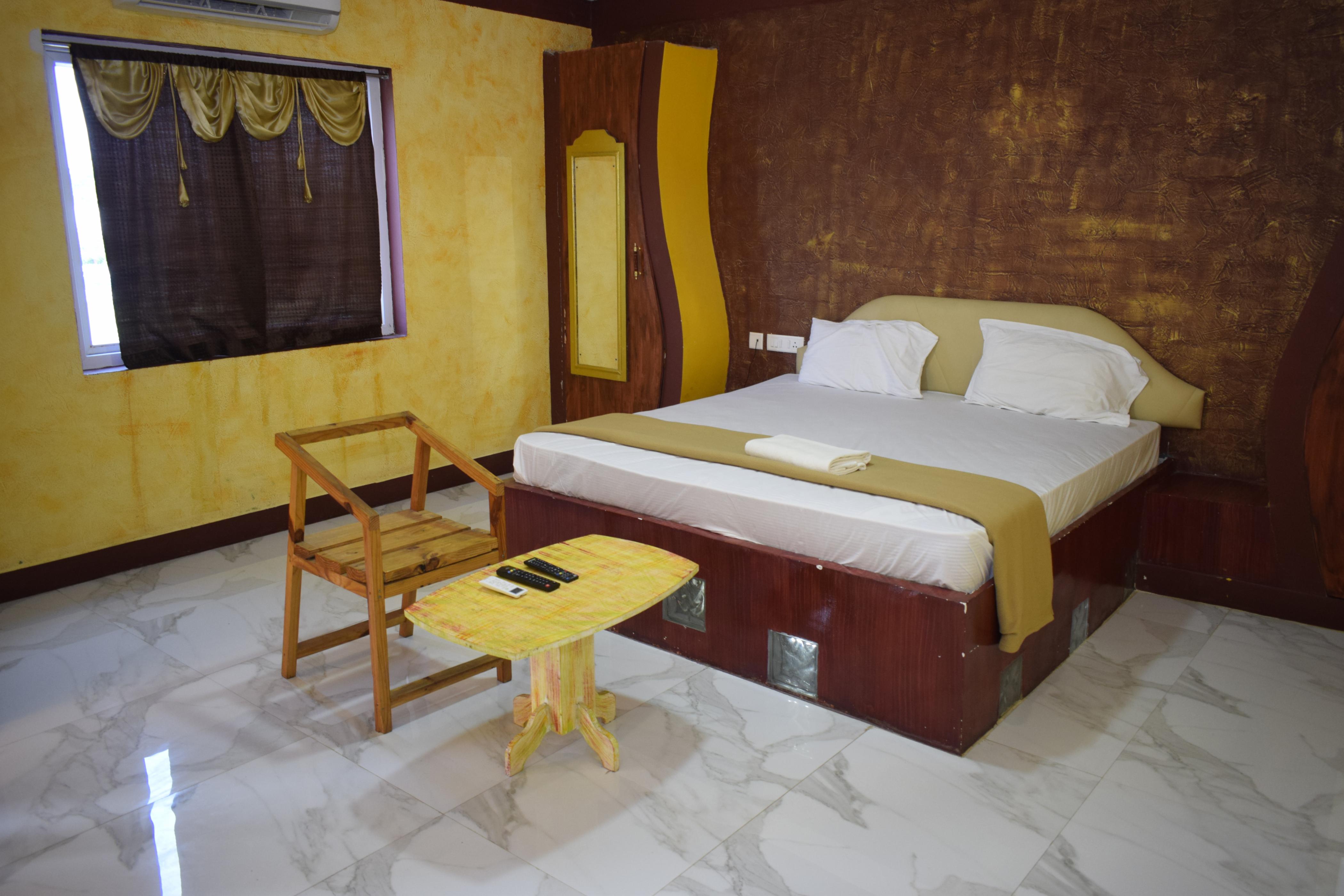 NAVAGIRAGA RESORTS & HOTEL - Tap to explore photos