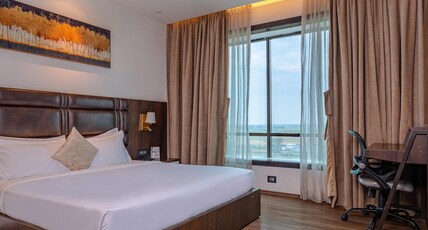 ECONEST HOTEL Room Type - Premium King Room