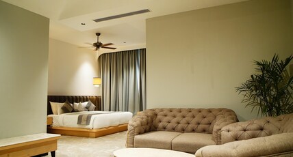 Royal Heritage Hotel And Resort Room Type - Royal Suite