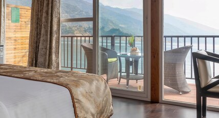 Le ROI Floating Huts & Eco Rooms Room Type - Floating Huts - Over the lake with Balcony Le ROI Floating Huts & Eco Rooms Room Type - Floating Huts - Over the lake with Balcony