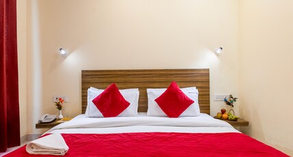 Hotel Ganga Ashoka-stay By The Ganges At Triveni Ghat Room Type - Standard Room With Smart TV - Perfect for Stay
