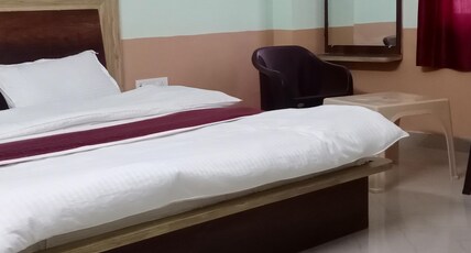Hotel Sunrise Palace Room Type - Deluxe Room
