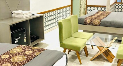 Hotel Cottage Yes Please @ New Delhi railway station Room Type - Comfort Triple Room With Free WIFI Hotel Cottage Yes Please @ New Delhi railway station Room Type - Comfort Triple Room With Free WIFI