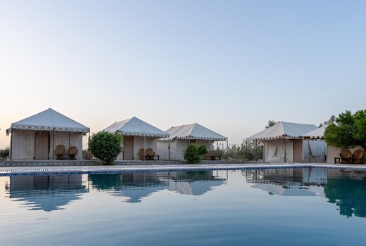 Desert Fortune Resort | Swimming Pool & Safaris