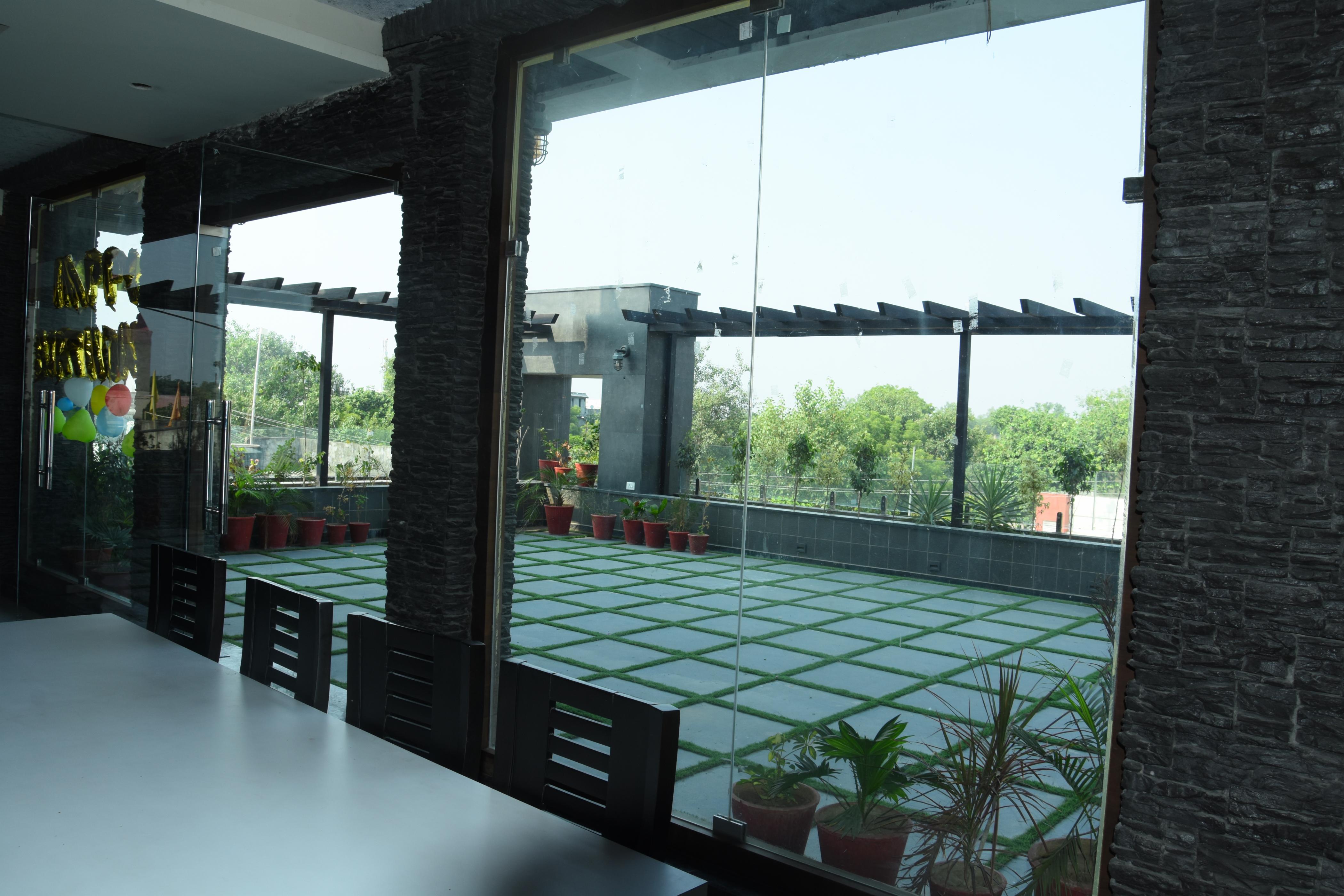 Hotel Shanti Vilas - Tap to explore photos