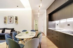 Spacious apartment - 2B/10P - AC - Marais