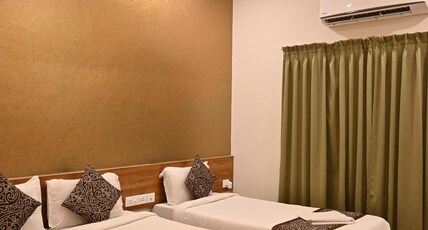 Apollo Court (US Consulate,Apollo Hospital & Sankara Netralaya) Room Type - king triple AC Apollo Court (US Consulate,Apollo Hospital & Sankara Netralaya) Room Type - king triple AC