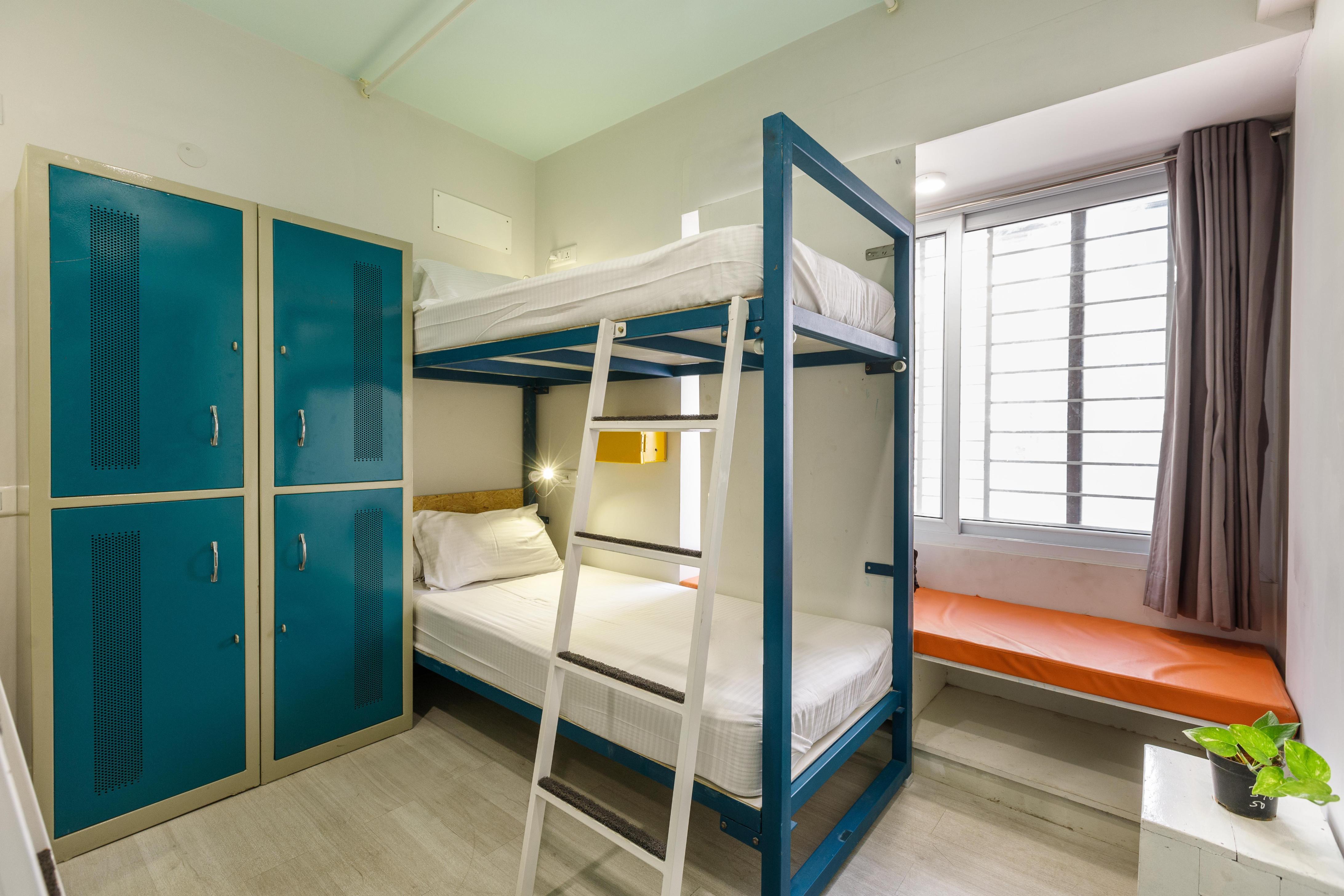 Locul.Central Room Type - 6 Bed Non AC Male Only Dorm