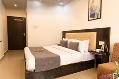 Address of Panch Aarohan Hotel Nature Plaza