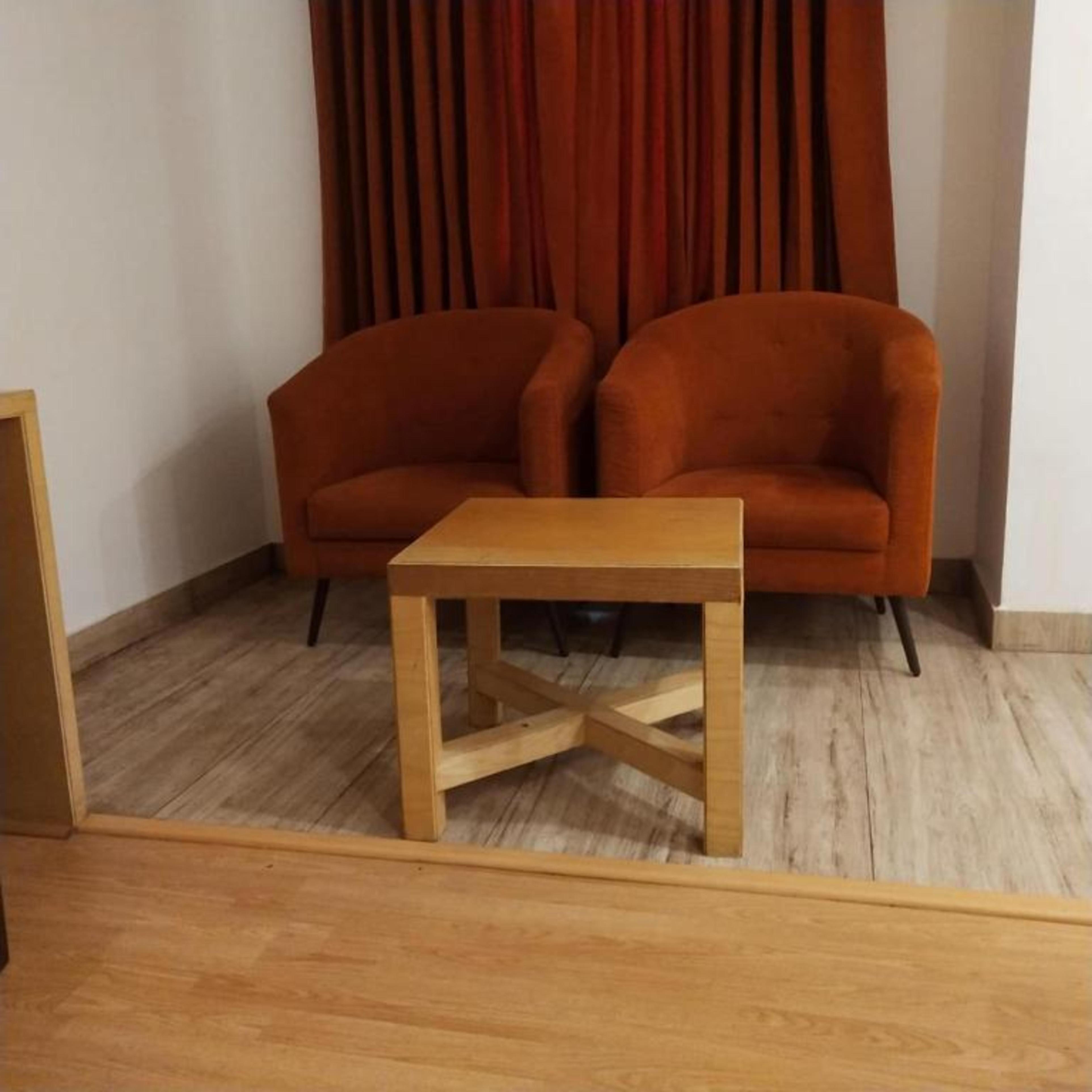 PPH Living Railotel Apartment | Rooms & Caretaker - Tap to explore photos